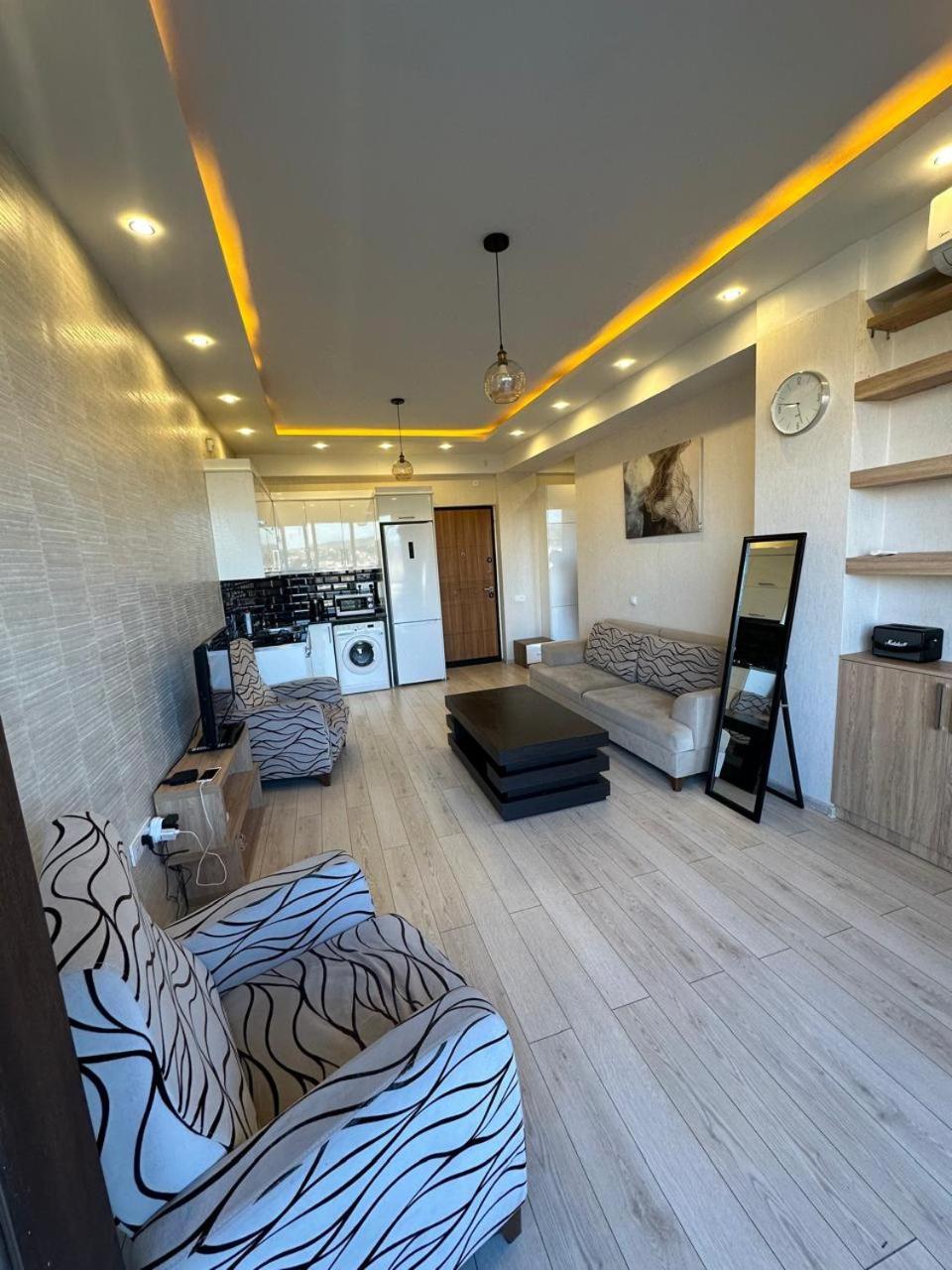 Apartment In The Center Tbilisi Exterior foto